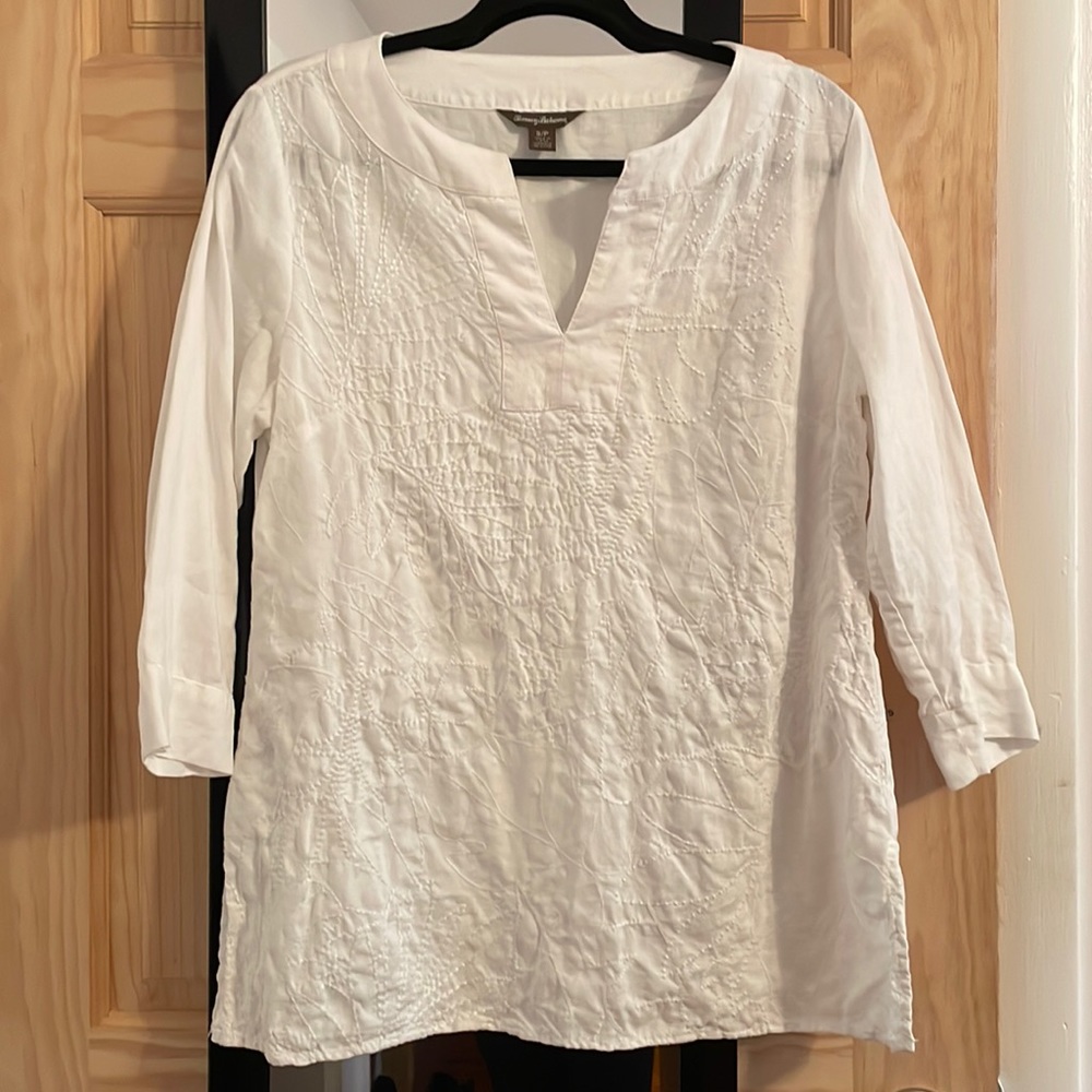 White linen tommy bahama 3/4 sleeve